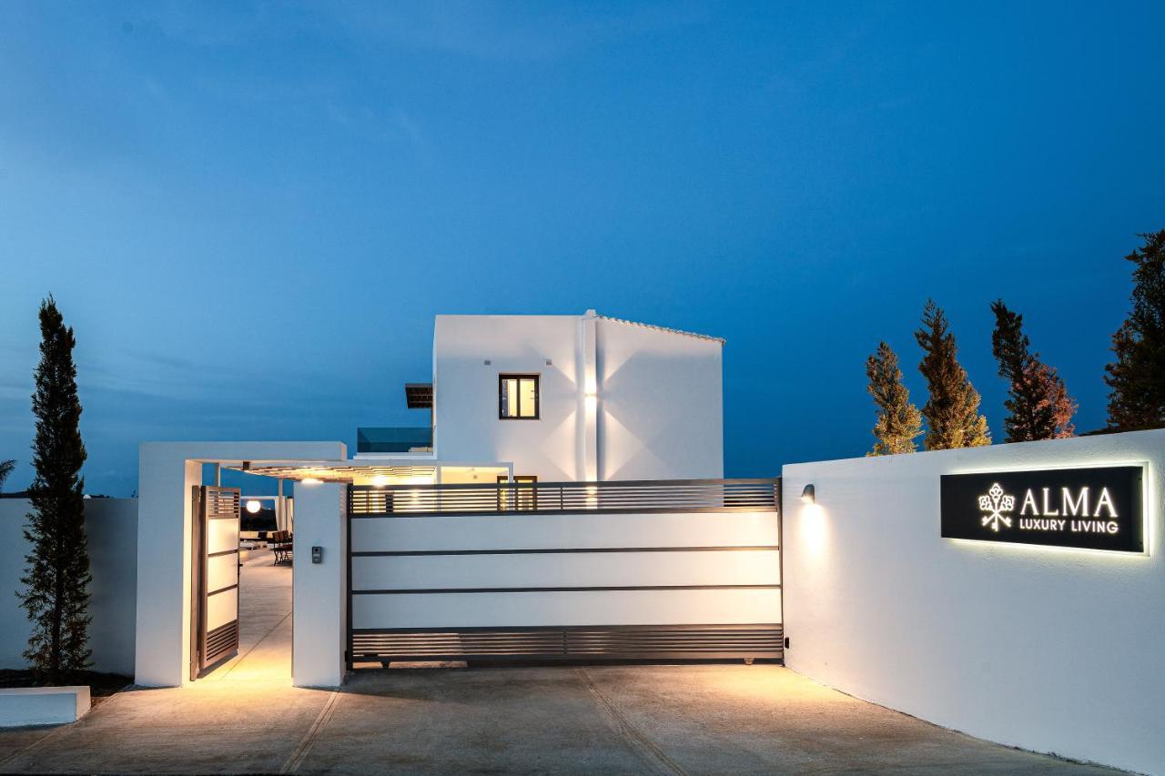 Alma Villa, 2000M2 Luxury Living, By Thinkvilla Angeliana  Buitenkant foto